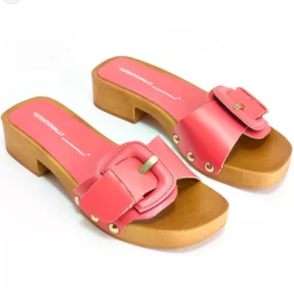 Intentionally Blank Mar Buckle Clog Slide Sandals Leather Size 39 / 8.5-9 NEW